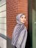 Dalal - Hijab A Motifs En Crêpe Bleu Marin & Crème