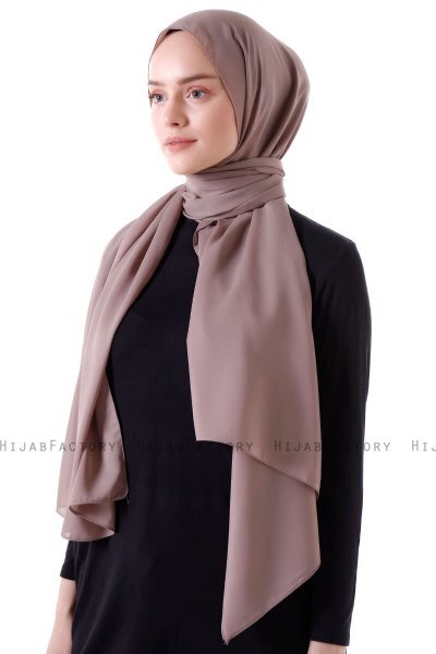 Hadise - Hijab Chiffon Taupe
