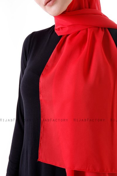 Hadise - Hijab Chiffon Framboise