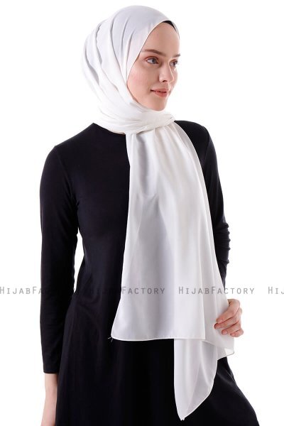 Hadise - Hijab Chiffon Crème