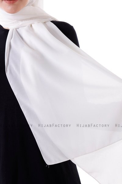 Hadise - Hijab Chiffon Crème