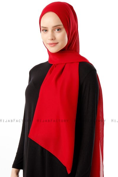 Hadise - Hijab Chiffon Rouge