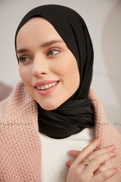 Silky Plain - Hijab Noir