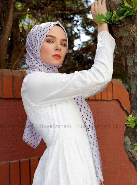 Radeyah - Hijab à Motifs Rose - Sal Evi