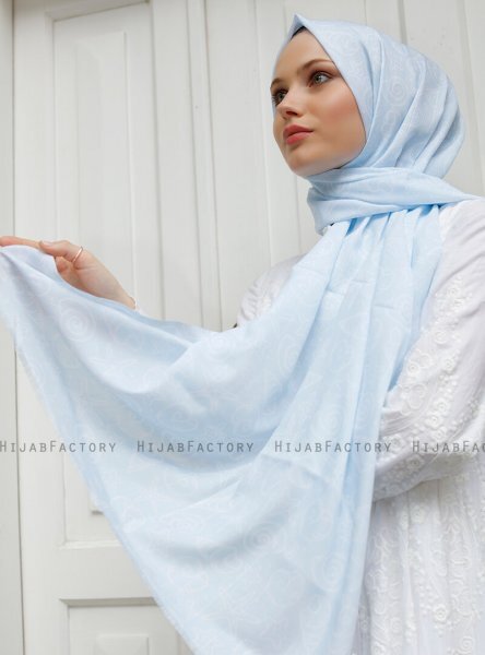 Yumna- Hijab à Motifs Bleu Clair