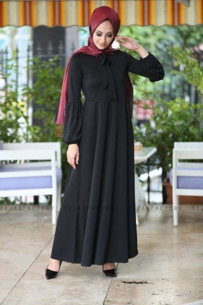 Tiana - Robe Noire - Insirah